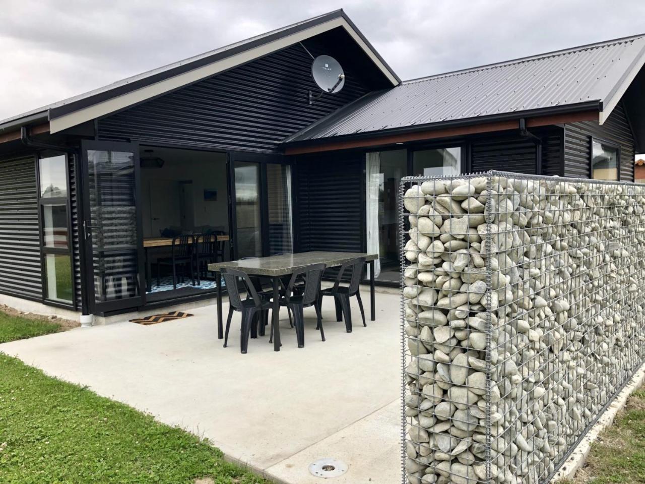 Townhouse Feel In Irishman Twizel Exterior foto